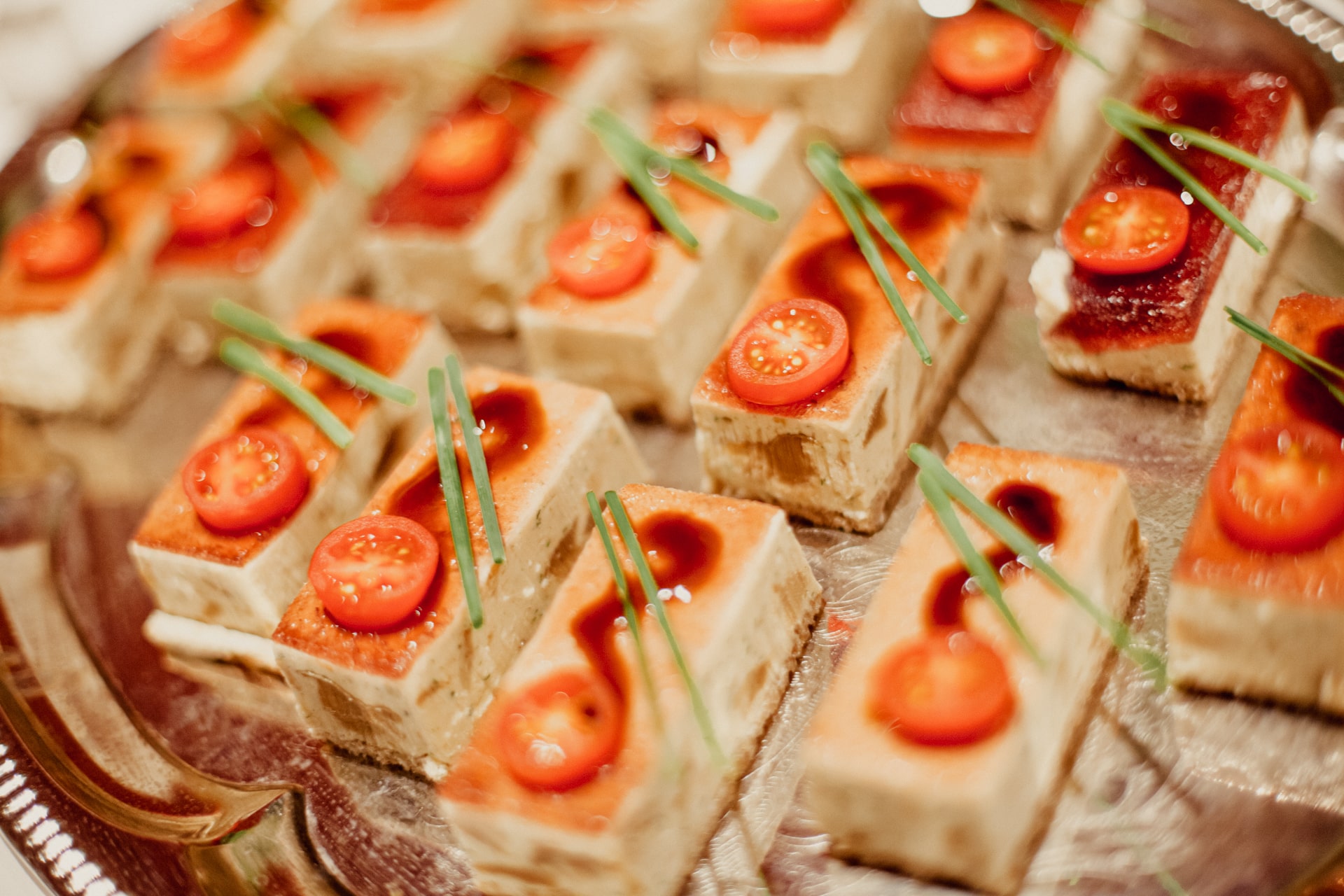 Der OX Eventcatering Buffet Auswahl kleine Häppchen